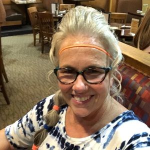 Meet your Posher, Denise